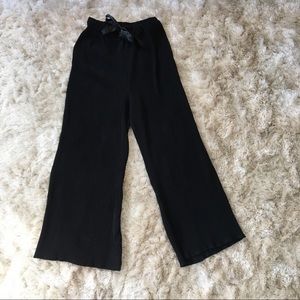 Black pleated pants