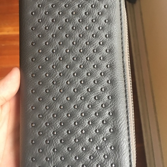 Gray Wallet! - Picture 1 of 3