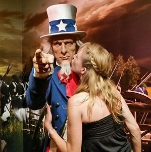 Meet your Posher, Troy