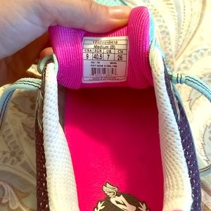 Brooks GTS women's running shoes