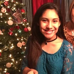 Meet your Posher, Leah