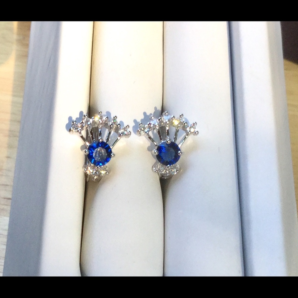 SOLD. Blue Sapphire and CZ solid 9K White Gold Earrings - Picture 2 of 4