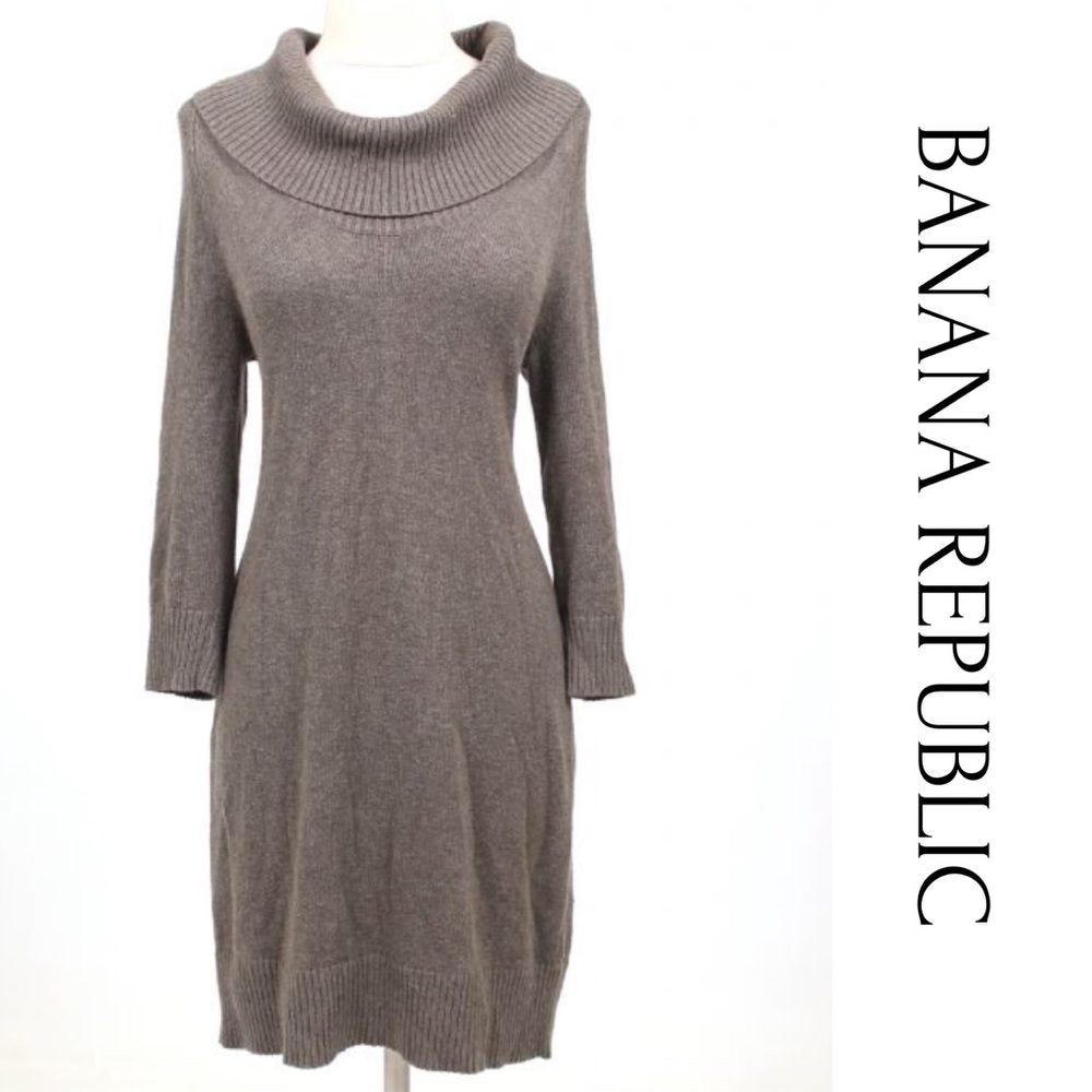 • Banana Republic • Turtleneck Sweater Dress Small