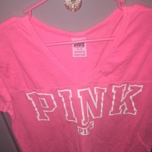 VS Pink Size medium Tee shirt