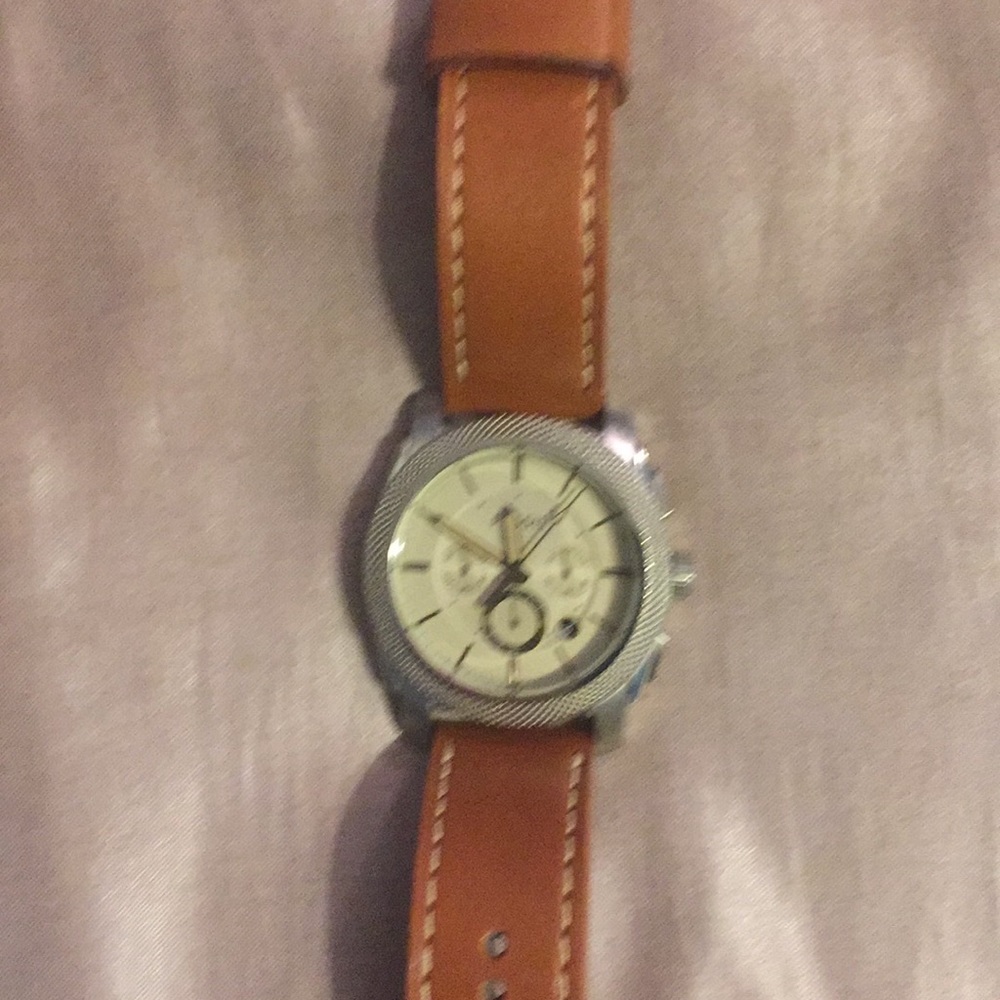 Fossil Watch - Picture 2 of 3