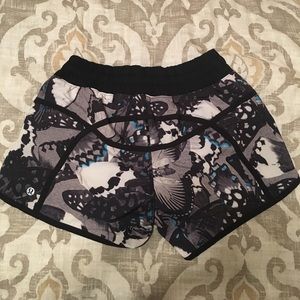Lululemon tracker shorts