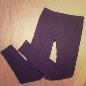 Leggings with zipper