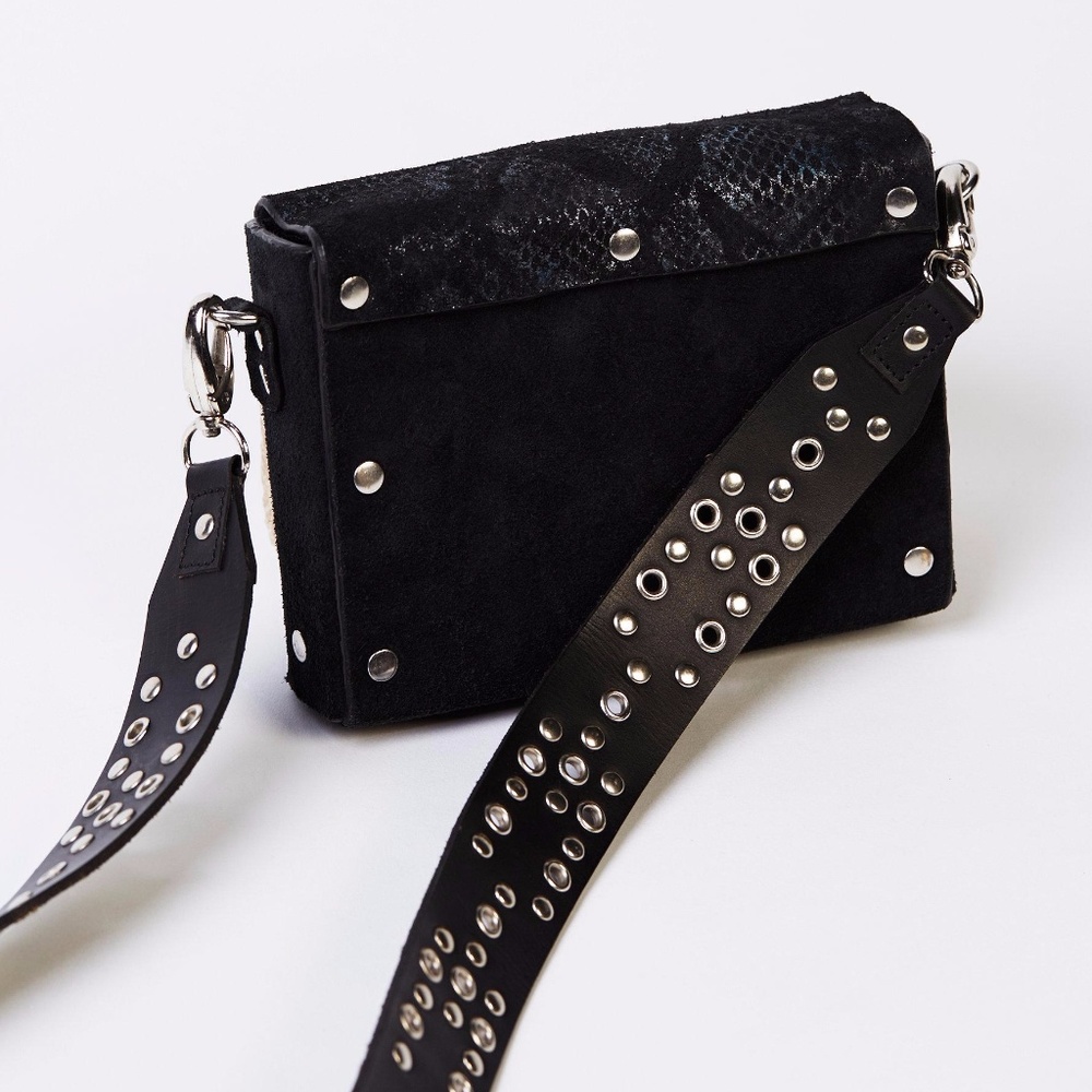 NWOT Free People trendy suede crossbody bag - Picture 5 of 8