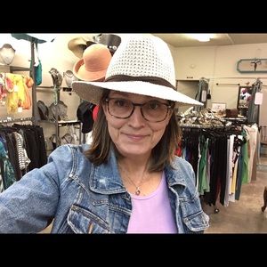 Meet your Posher, June