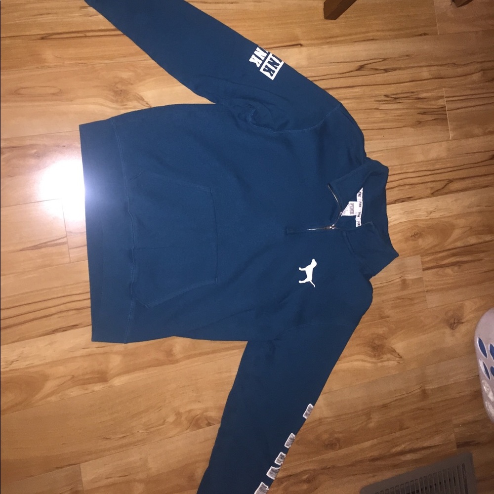 Size Medium PINK half zip sweater w/ front pocket