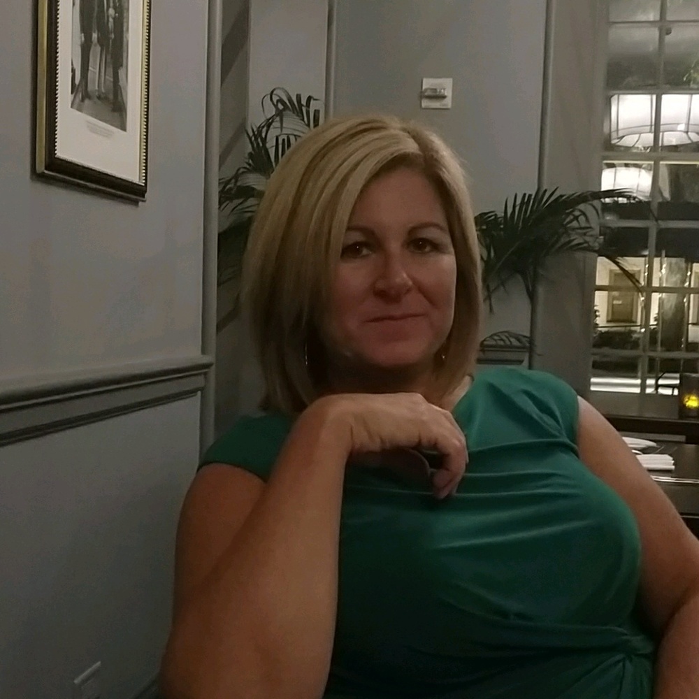 Meet your Posher, Stephanie