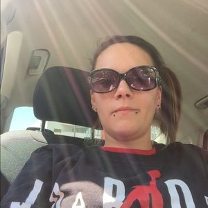 Meet your Posher, Lacey