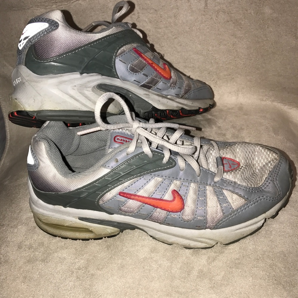 Nike Air BRS 1000 Silver & Grey w/ Pink/Orange