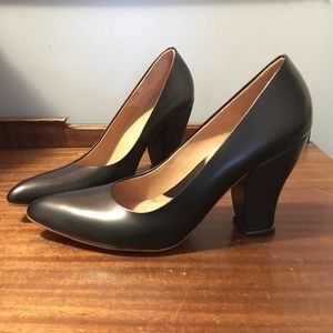 John Fluevog Gail Pumps