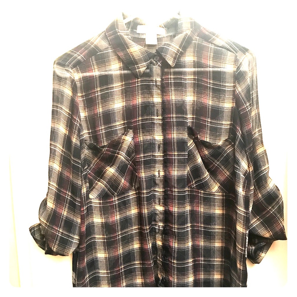 BUTTON UP SHIRT