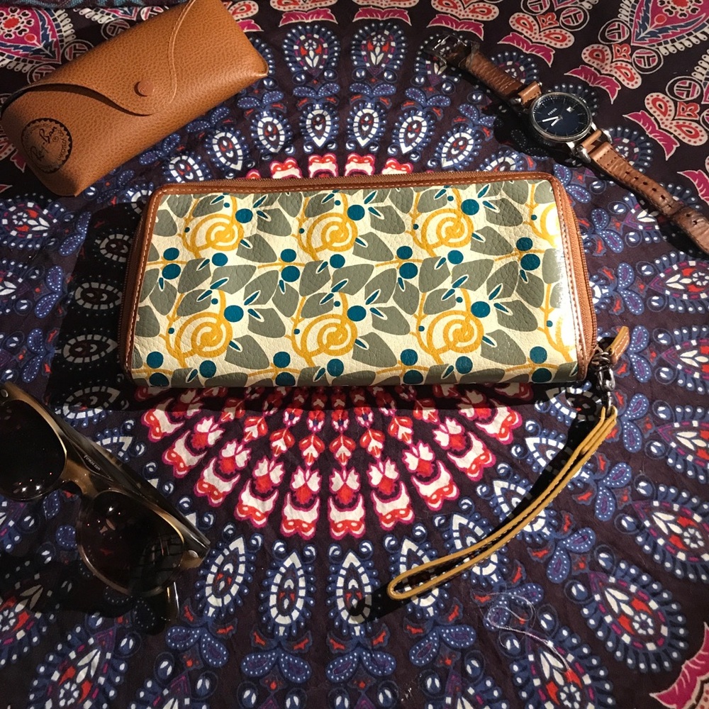 Adorable Fossil Passport Travel Wallet