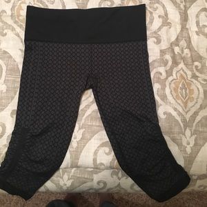 Lululemon In The Flow crops