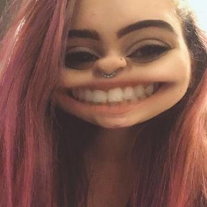 Meet your Posher, Mia