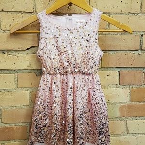 Girls dress