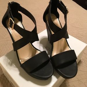 Jessica Simpson Black Wedges