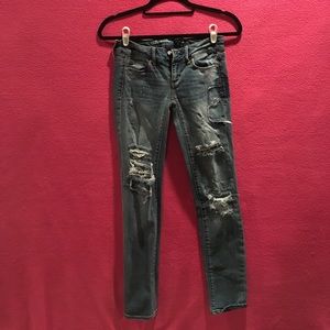 American Eagle Distressed Skinny Jeans/Size 00