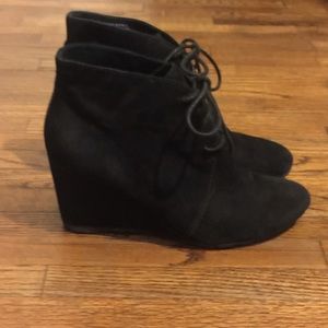 Clarks wedge bootie- rosepoint dew suede