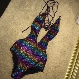 NWOT🦄RAVE SUIT🌸