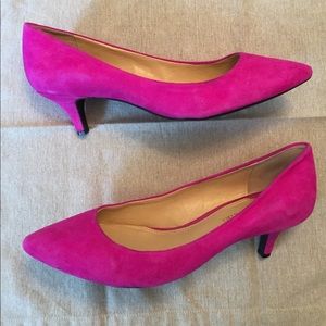 Hot pink GIANNI BINI heels .