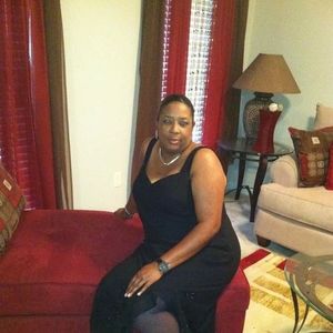 Meet your Posher, Valerie