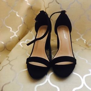 BLACK SUEDE EMBROIDERED ANKLE STRAP HEELS