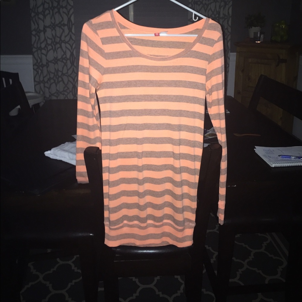 NWOT H&M Long waisted striped cotton shirt