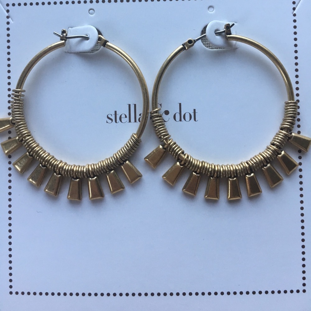 Stella & Dot Bungalow Hoops