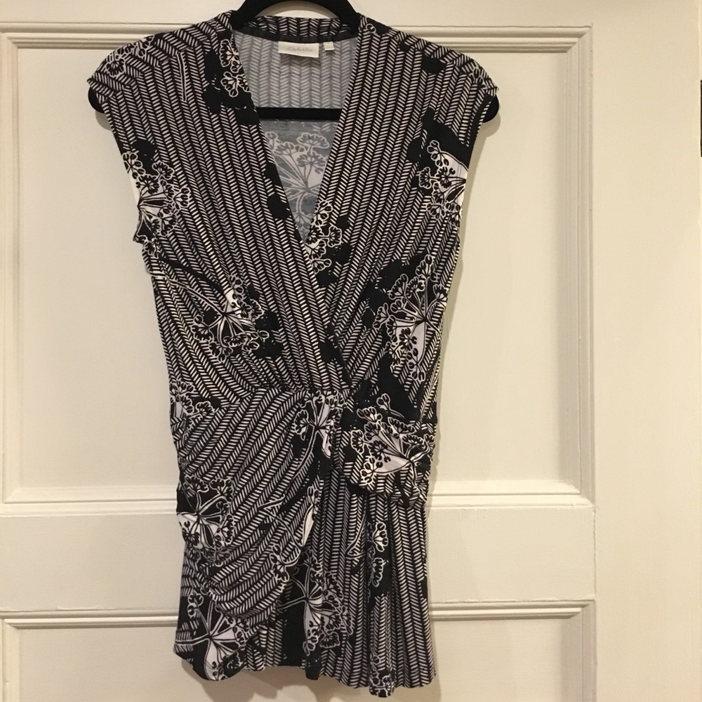 Anthro v neck stretchy blouse.