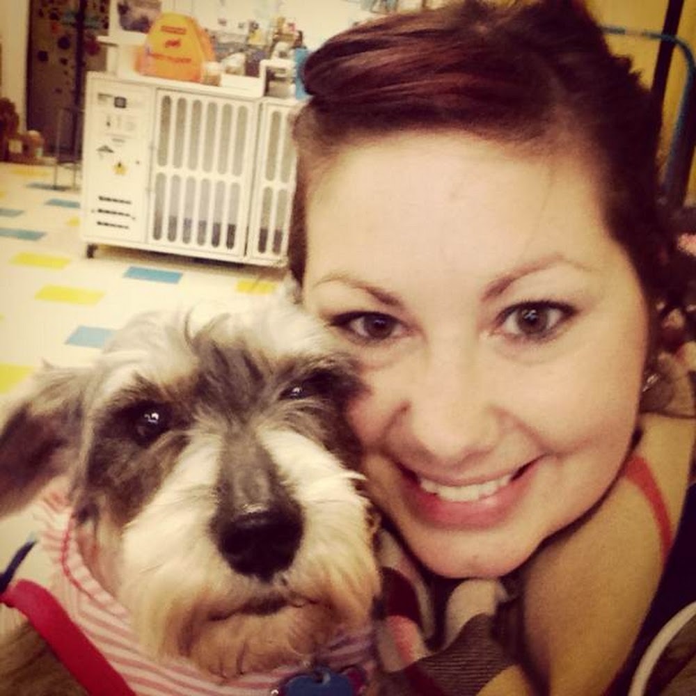 Meet your Posher, Carrie