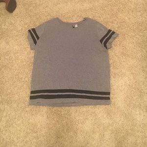 Basic grey tee