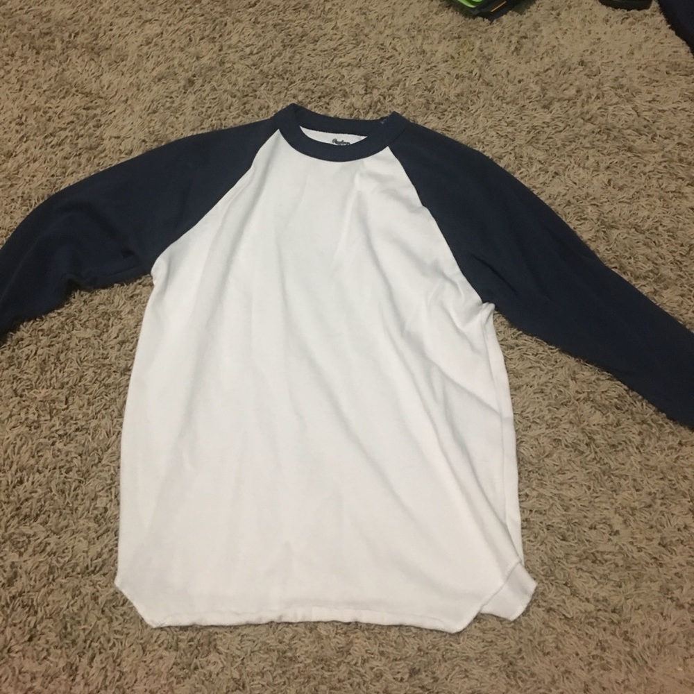 Baseball tee