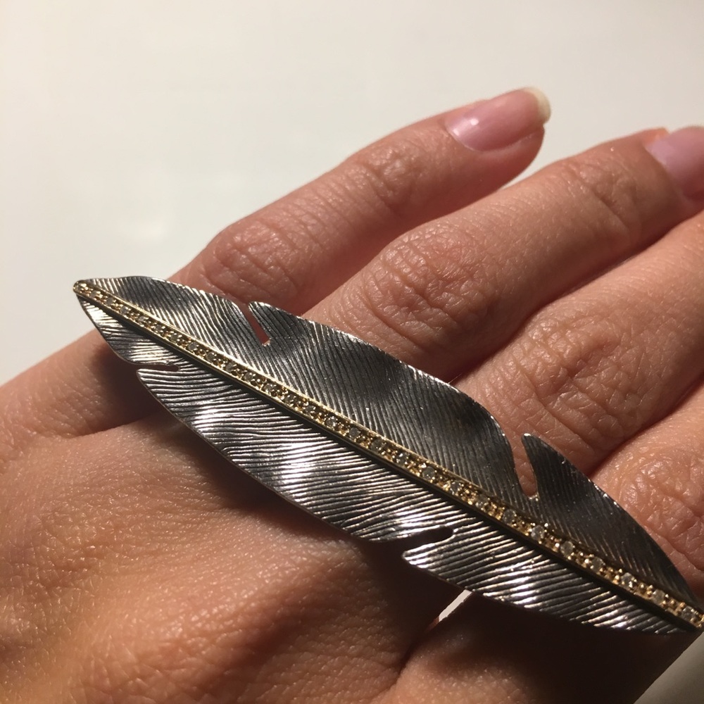 Leaf design double ring