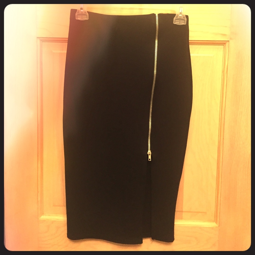 Very Sexy Black Zipper Pencil Skirt