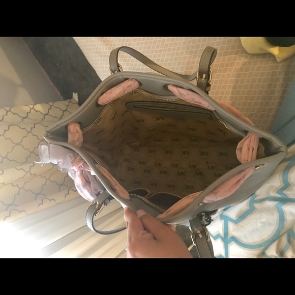 SOLD - Picture 3 of 4