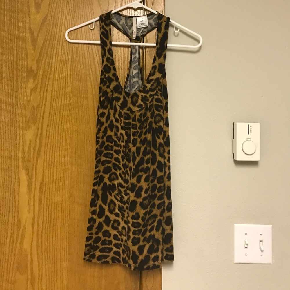 Leopard tank