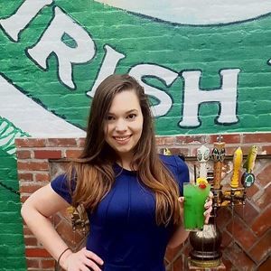 Meet your Posher, Leslie