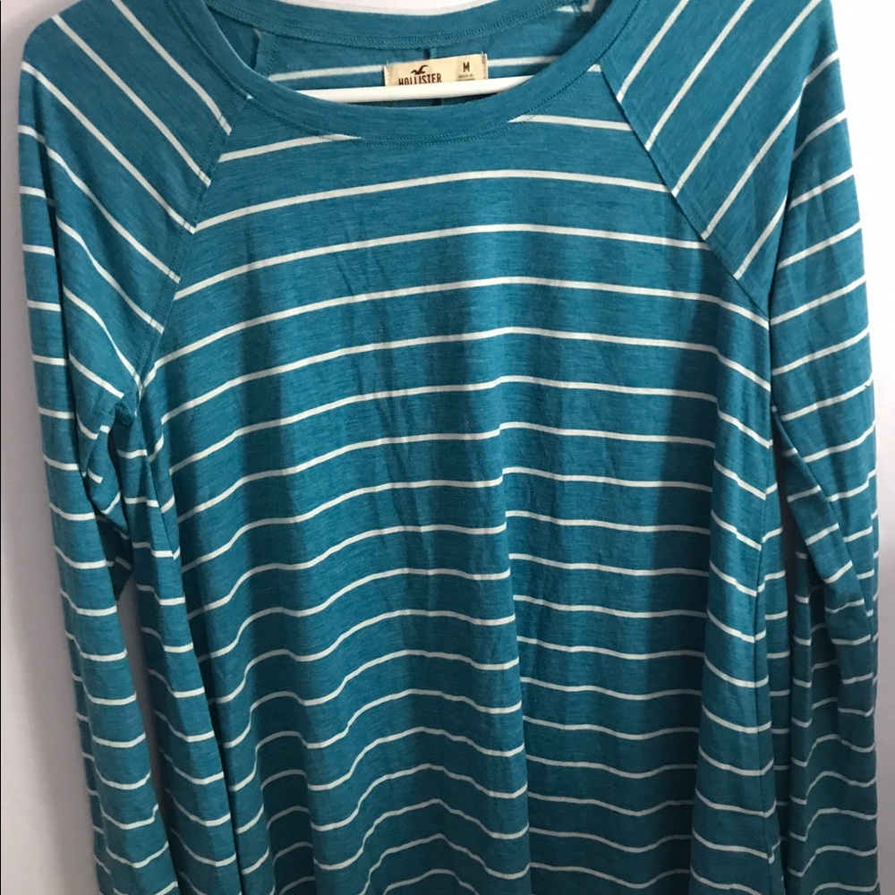 Hollister Long Sleeved Tee