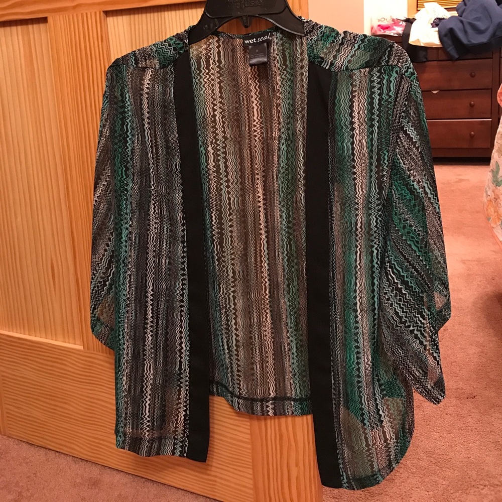 Wet Seal Pattern Top