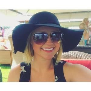 Meet your Posher, Bailey