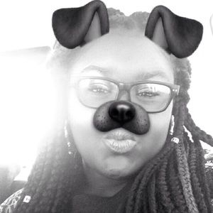 Meet your Posher, Nia