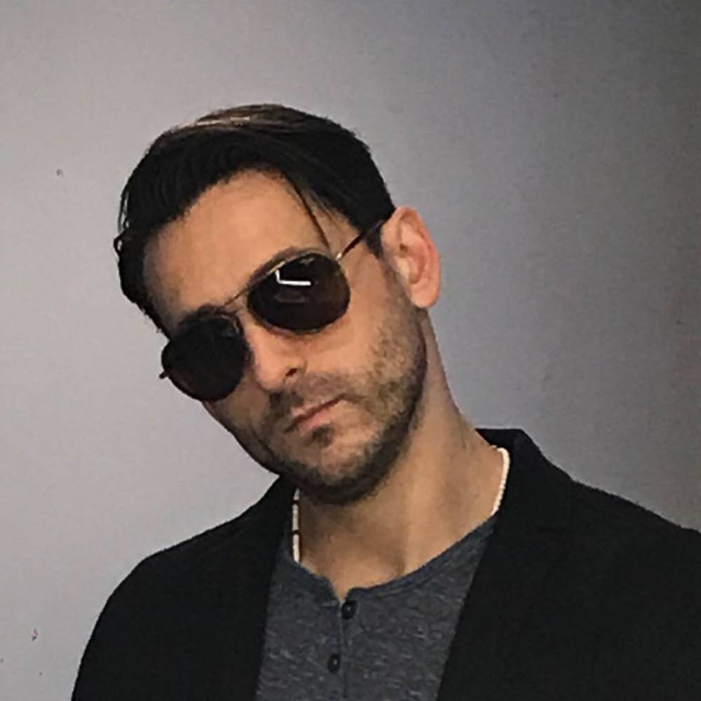 Meet your Posher, Eli