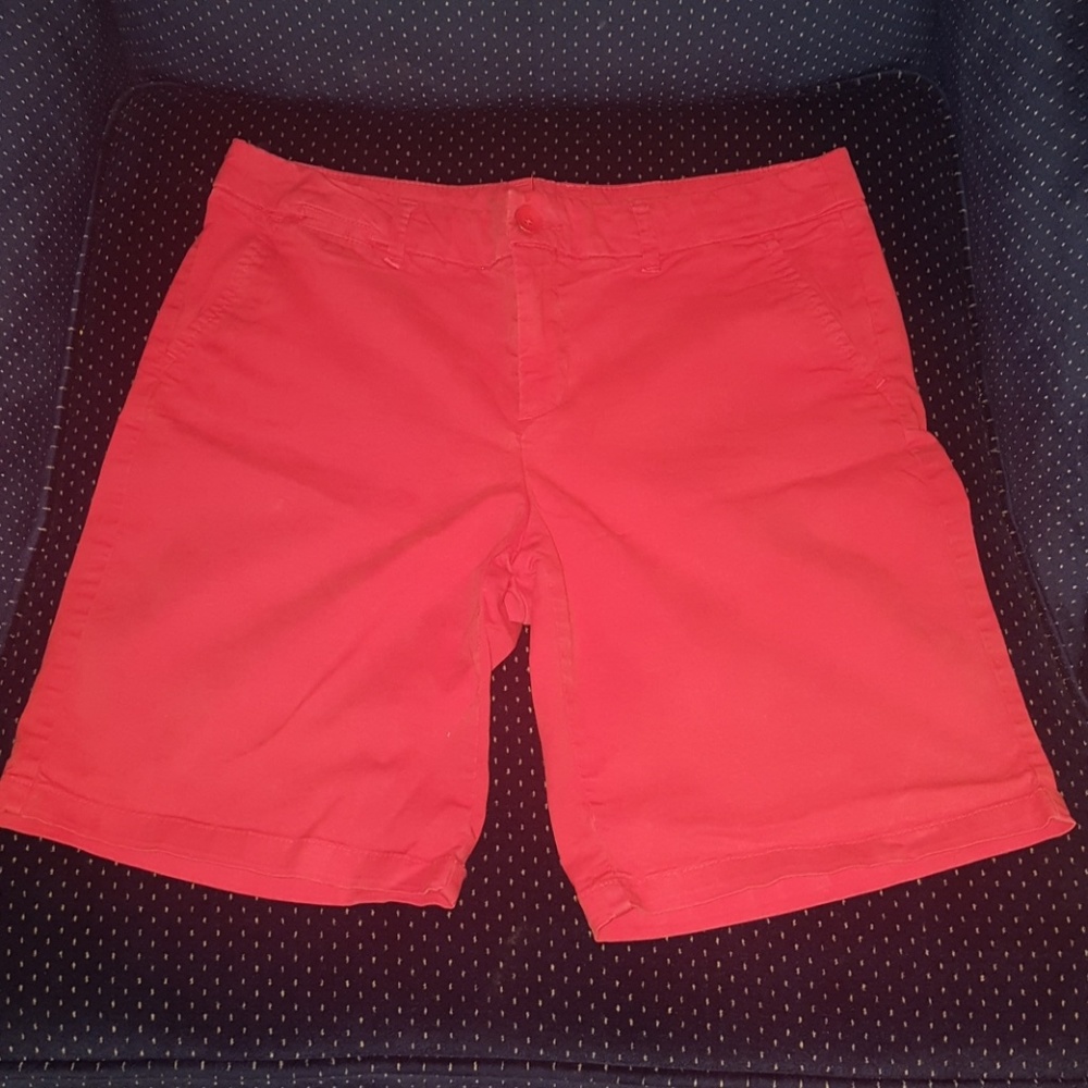 Size 2 Gap Shorts