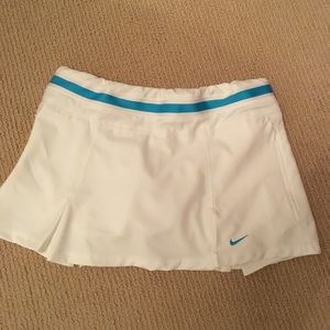 Nike tennis skirt