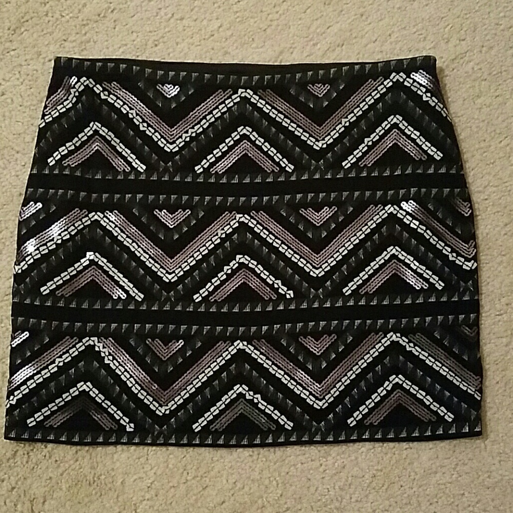 Express mini skirt