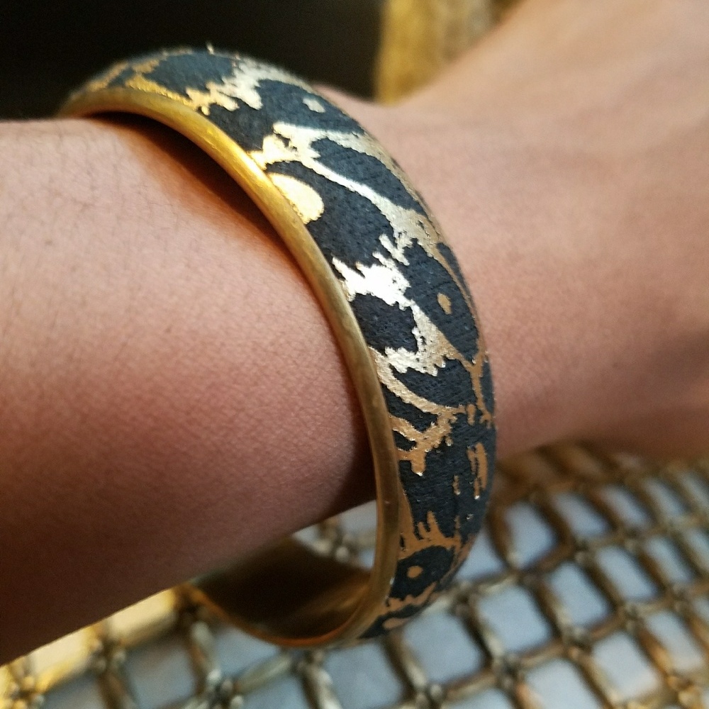 Leopard Print Bangle - Picture 3 of 3